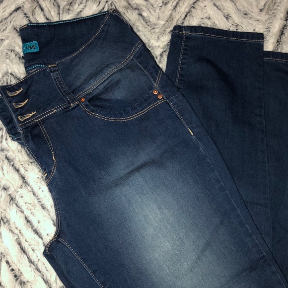YMI Denim - NWOT High Waisted YMI Wanna Betta Butt? Jeans